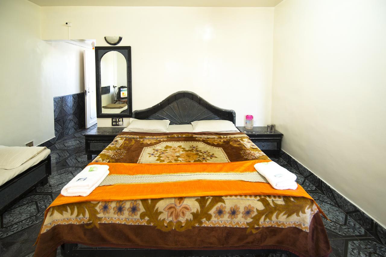 Hotel Rahil International Mahābaleshwar Екстериор снимка